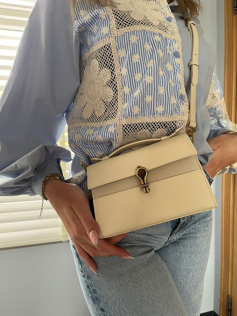 Mini sac cartable en cuir beige – Sophia Delli