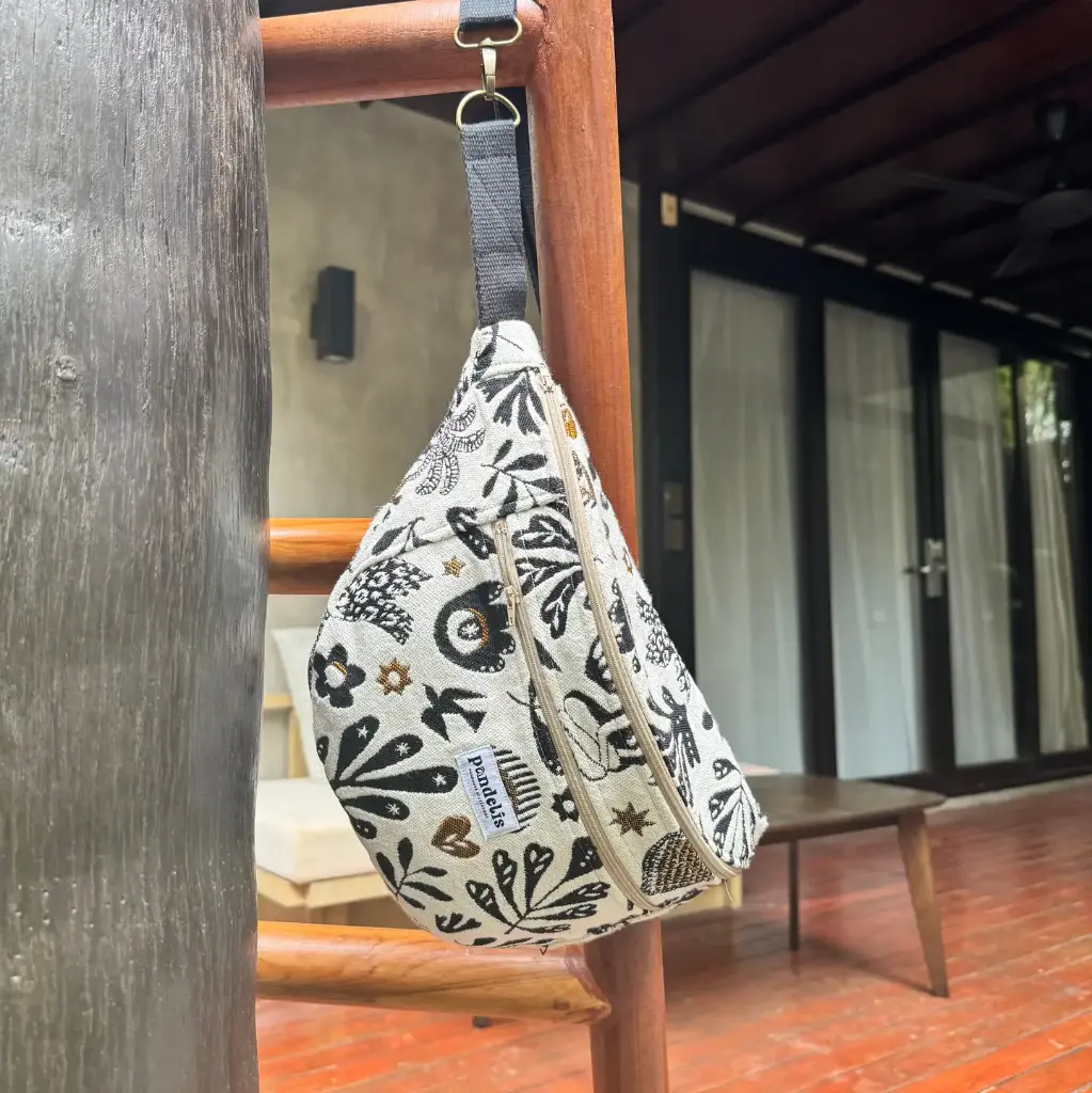 Grande banane Thésée – sac banane Pandelis – fabriqué en France, pratique et tendance