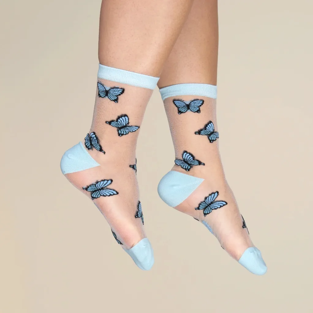 chaussettes transparentes papillons.webp