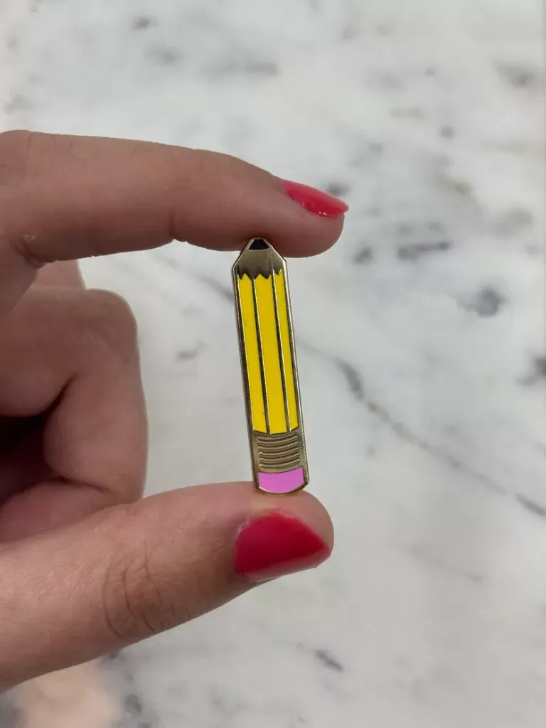 pin's crayon.webp