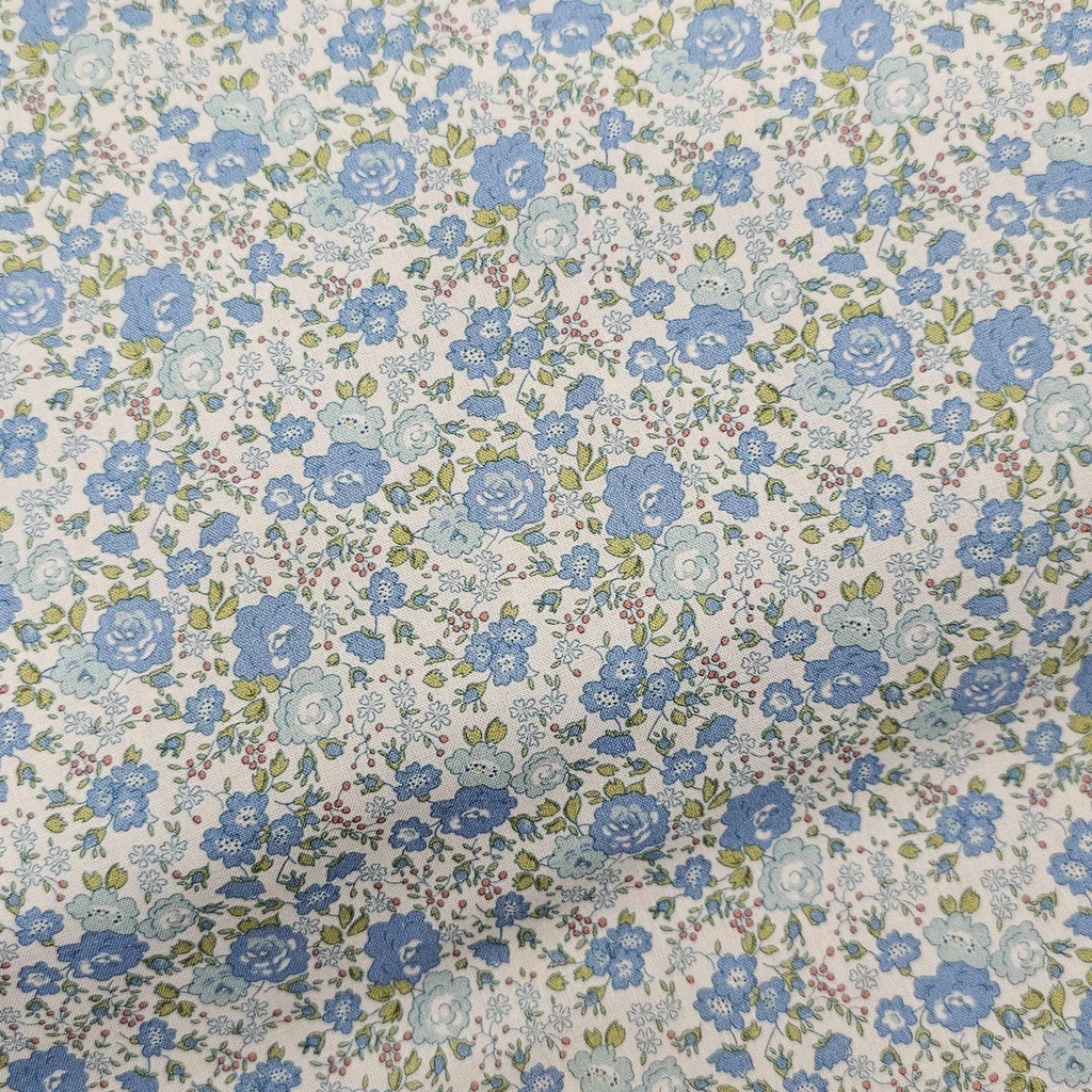 Tissu 07 - Coton liberty suisse fleurs bleues