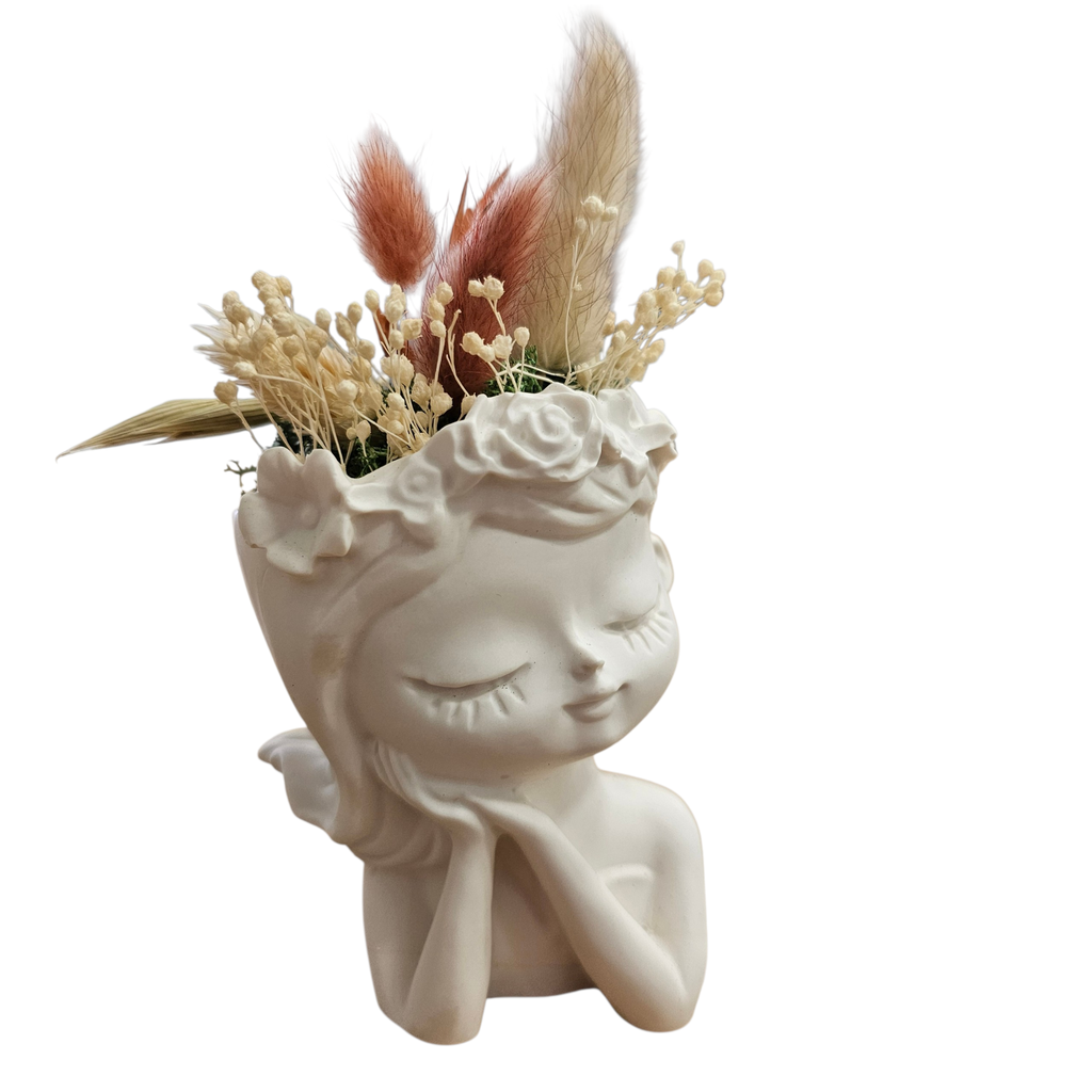 Demoiselle Céleste – Figurine en jesmonite avec fleurs séchées, décoration artisanale romantique - Lynie