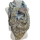 Foulard triangle bleu à fleurs – Ellecie – accessoire féminin et tendance