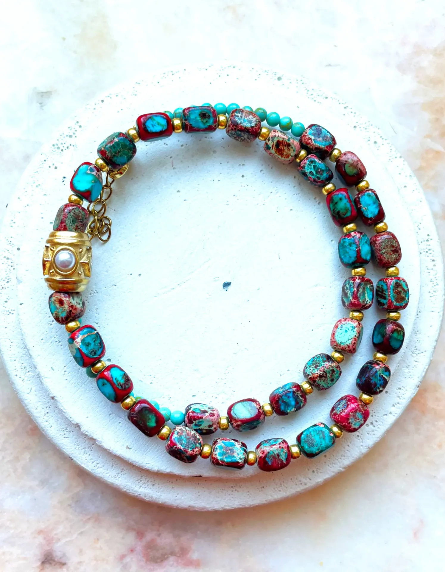 Collier Gloria Chouhuihui – Perles & acier inoxydable | Créatrice belge