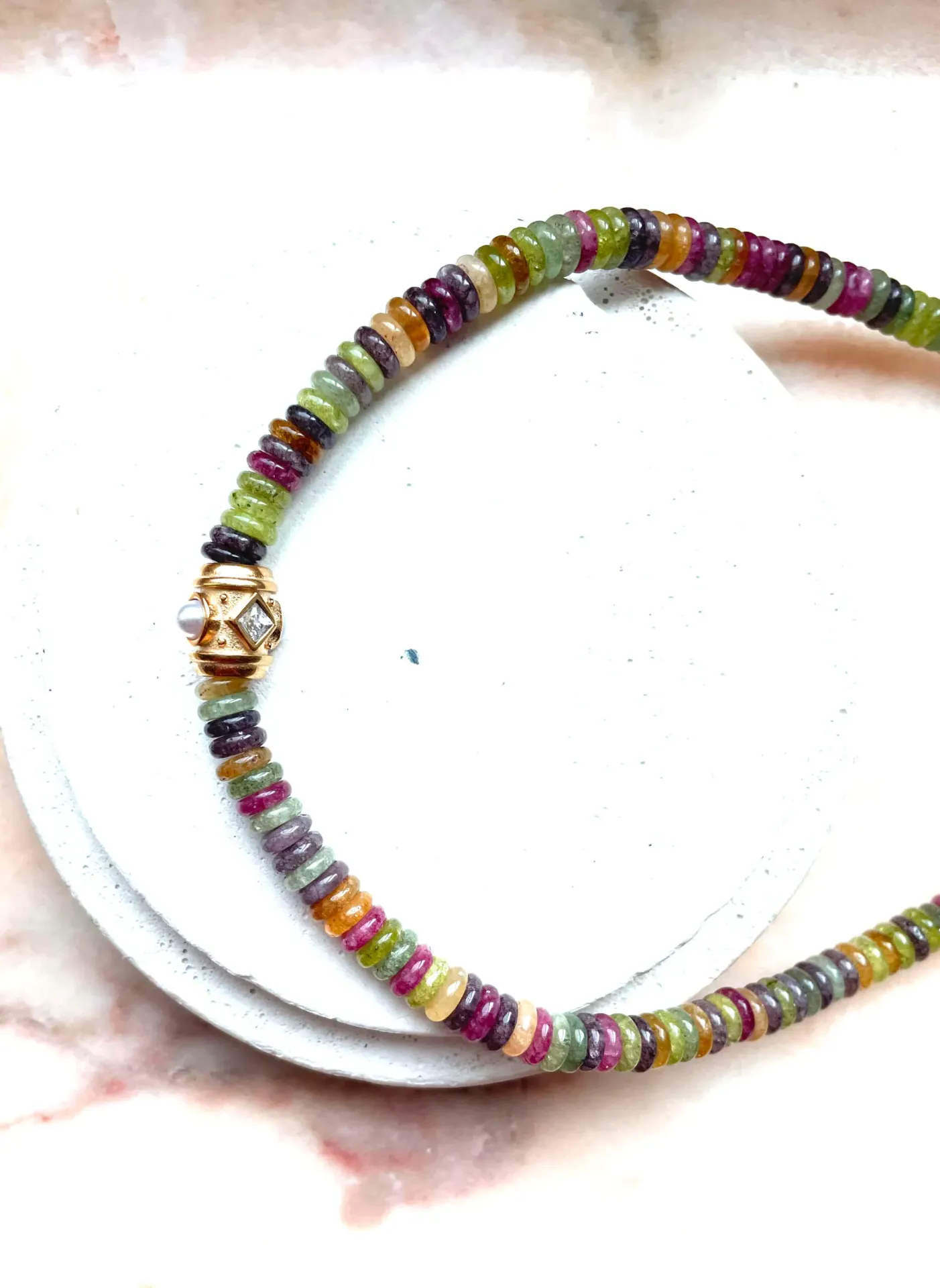 Collier Isha Chouhuihui – Perles & acier inoxydable | Créatrice belge