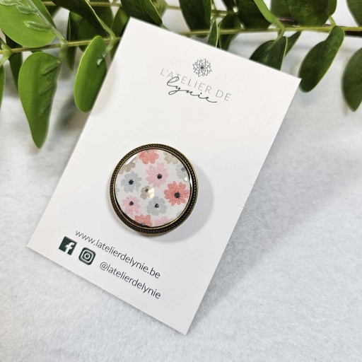 Lynie - Broche fleurie